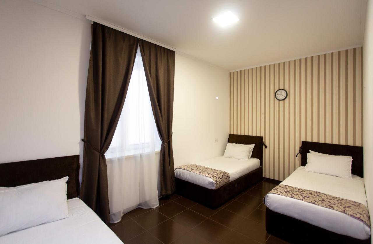 Hotel One Umany Kültér fotó