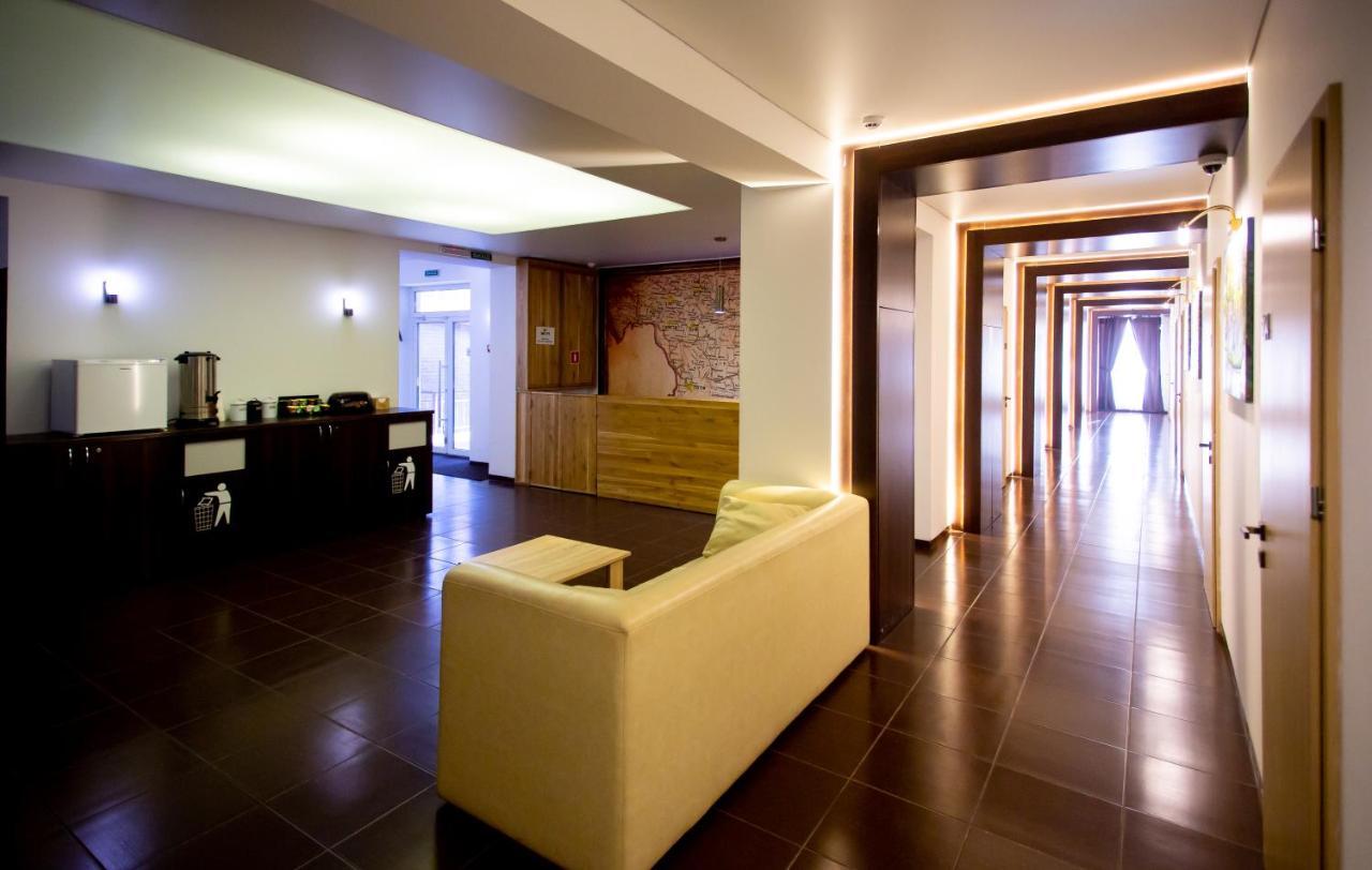 Hotel One Umany Kültér fotó