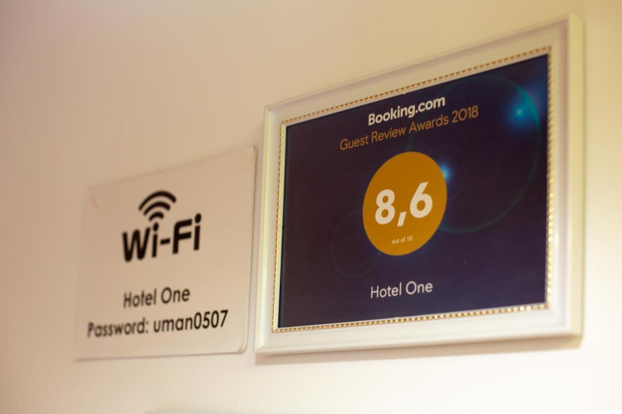 Hotel One Umany Kültér fotó